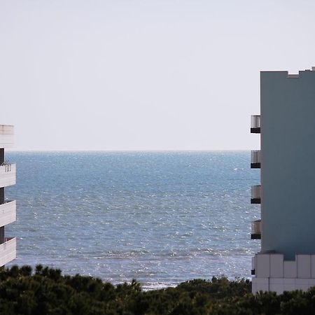 Rosato Sea View Apartment Lignano Sabbiadoro Esterno foto