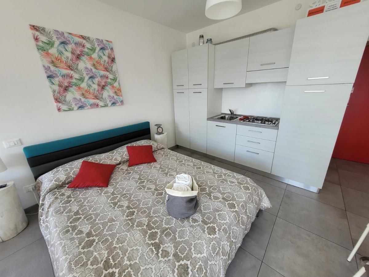 Rosato Sea View Apartment Lignano Sabbiadoro Esterno foto