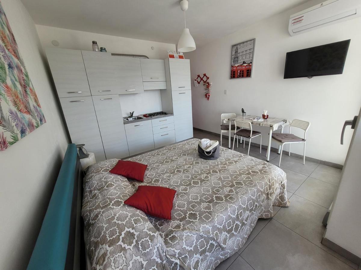 Rosato Sea View Apartment Lignano Sabbiadoro Esterno foto